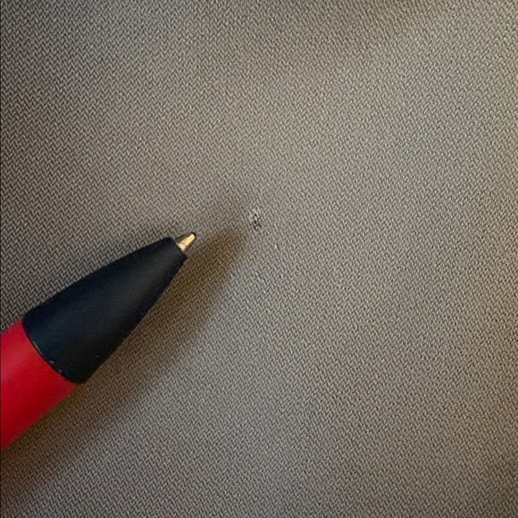 lululemon on the fly shorts - Picture 6 of 8